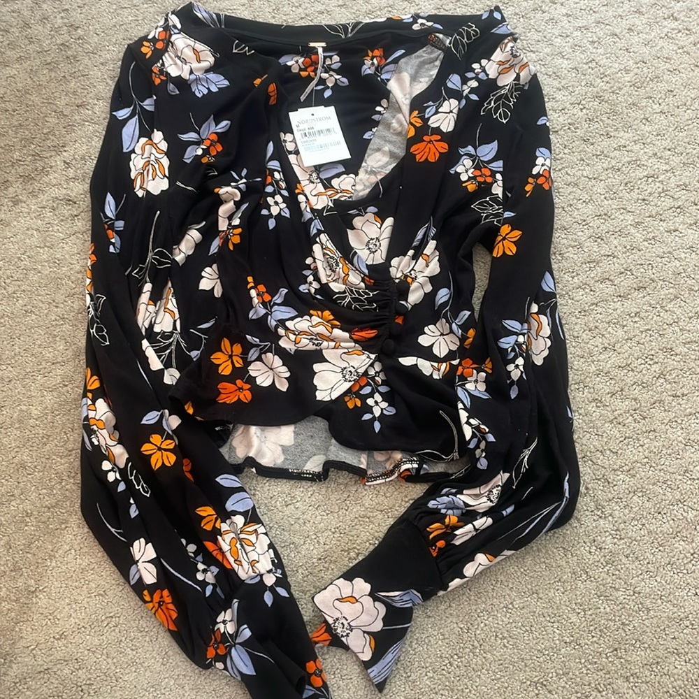 Free people size Medium floral blouse NWT!